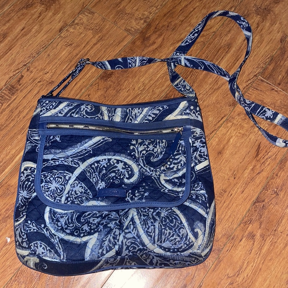 vera bradly cross body